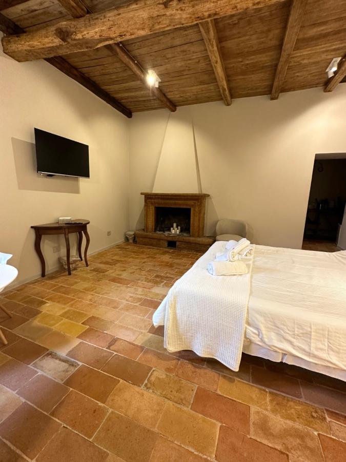 Relais Borgo Lizori Country House Campello sul Clitunno Extérieur photo