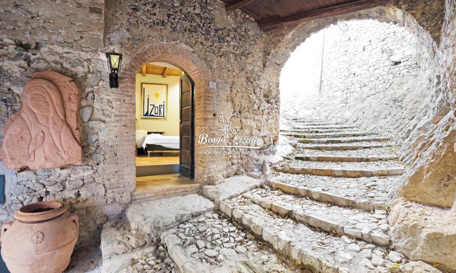 Relais Borgo Lizori Country House Campello sul Clitunno Extérieur photo