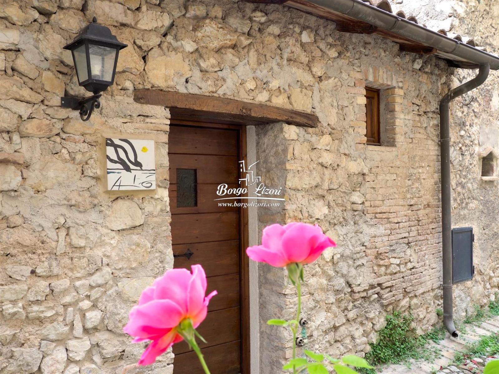 Relais Borgo Lizori Country House Campello sul Clitunno Extérieur photo