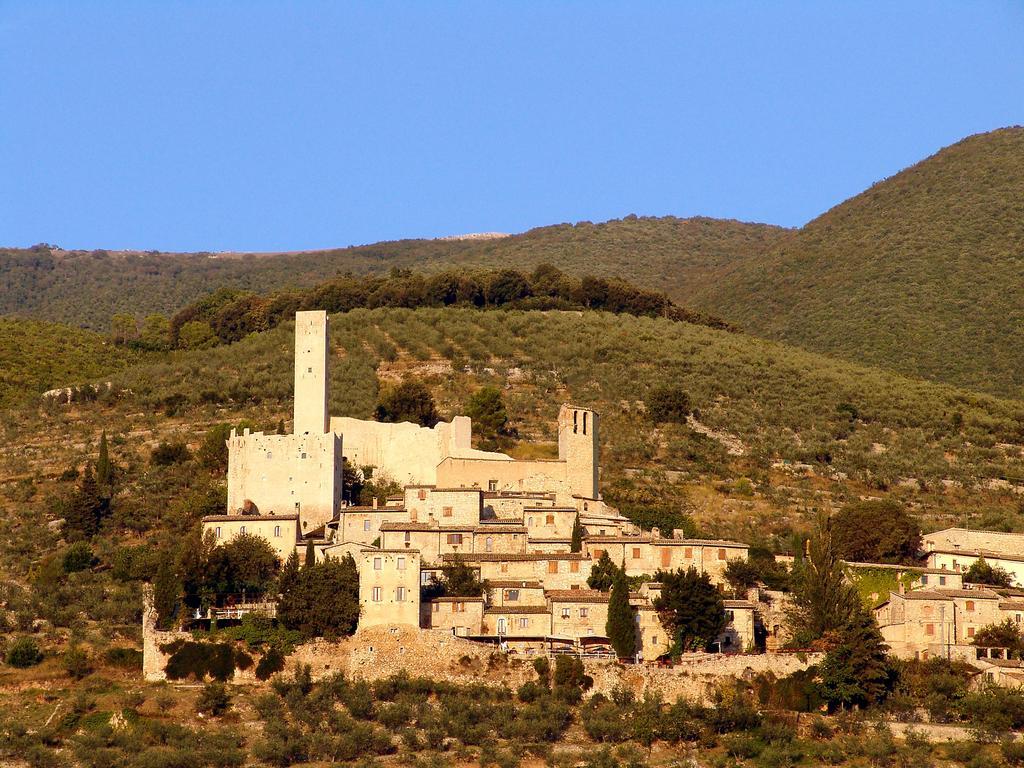 Relais Borgo Lizori Country House Campello sul Clitunno Extérieur photo