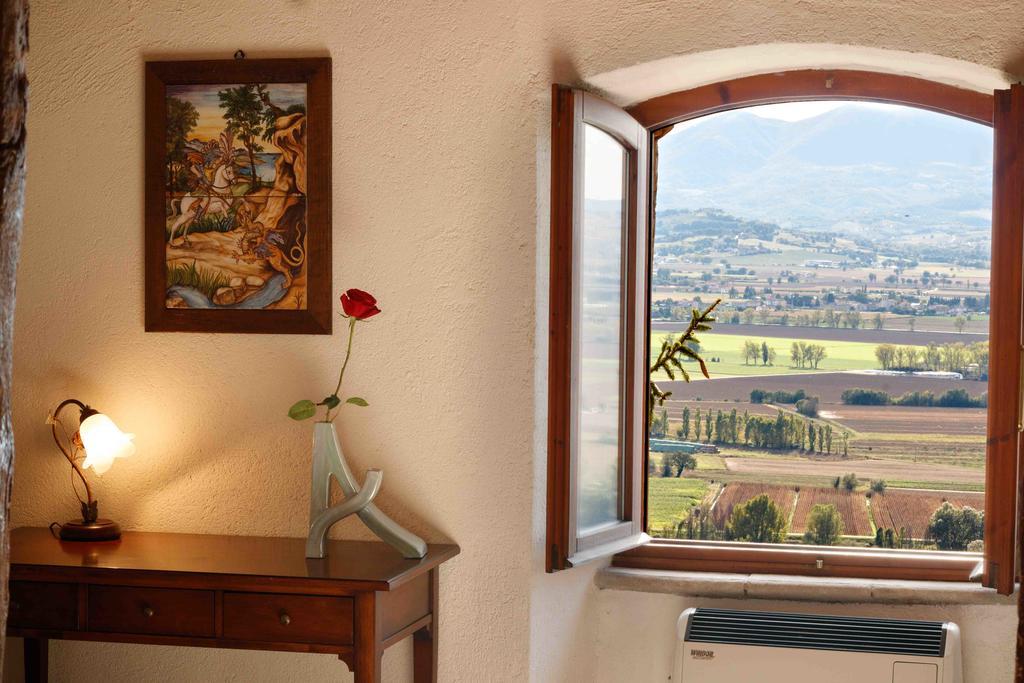 Relais Borgo Lizori Country House Campello sul Clitunno Extérieur photo