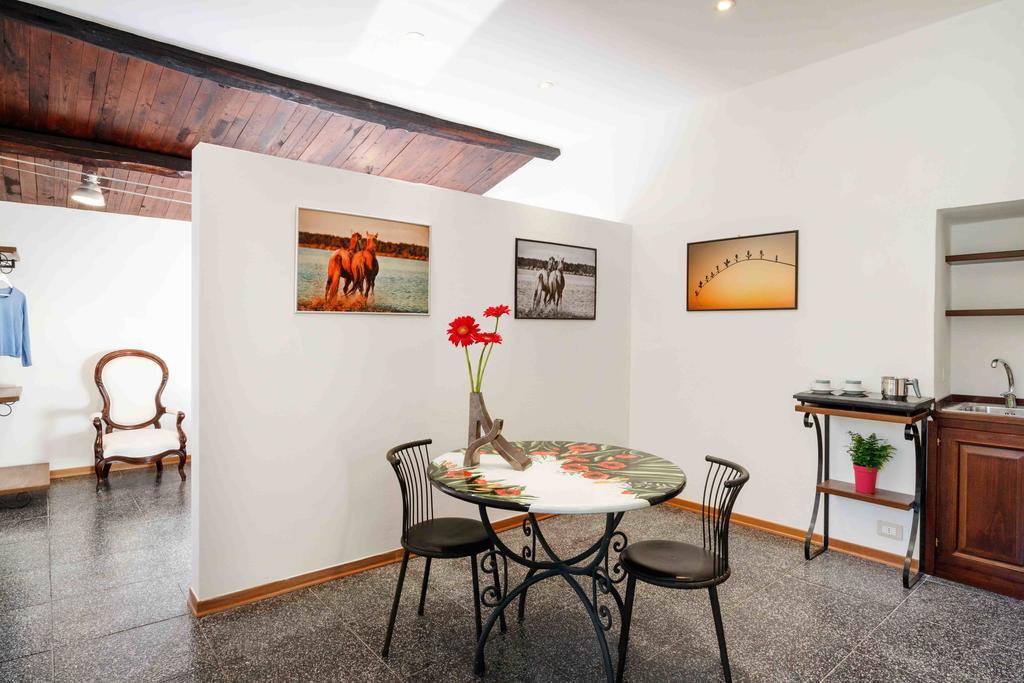 Relais Borgo Lizori Country House Campello sul Clitunno Extérieur photo
