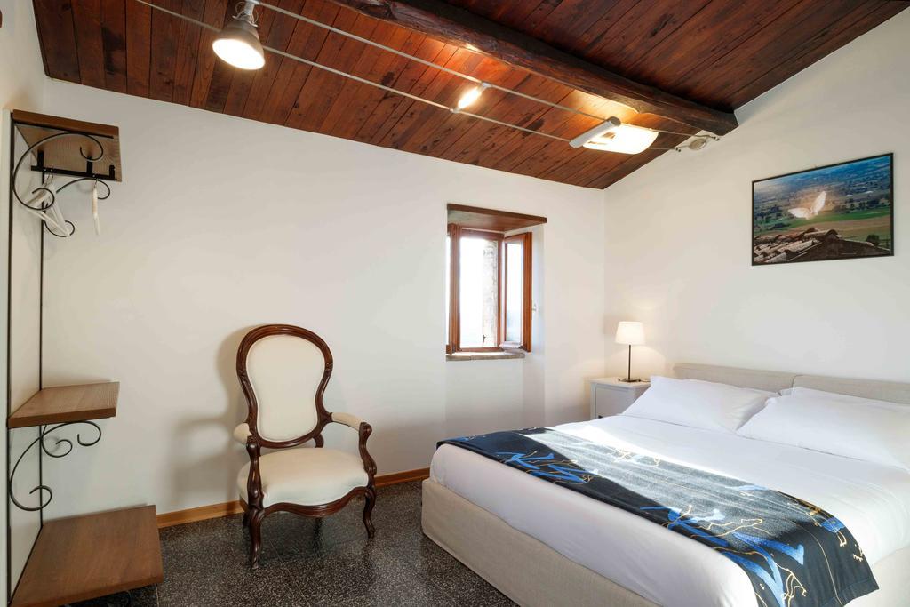 Relais Borgo Lizori Country House Campello sul Clitunno Extérieur photo