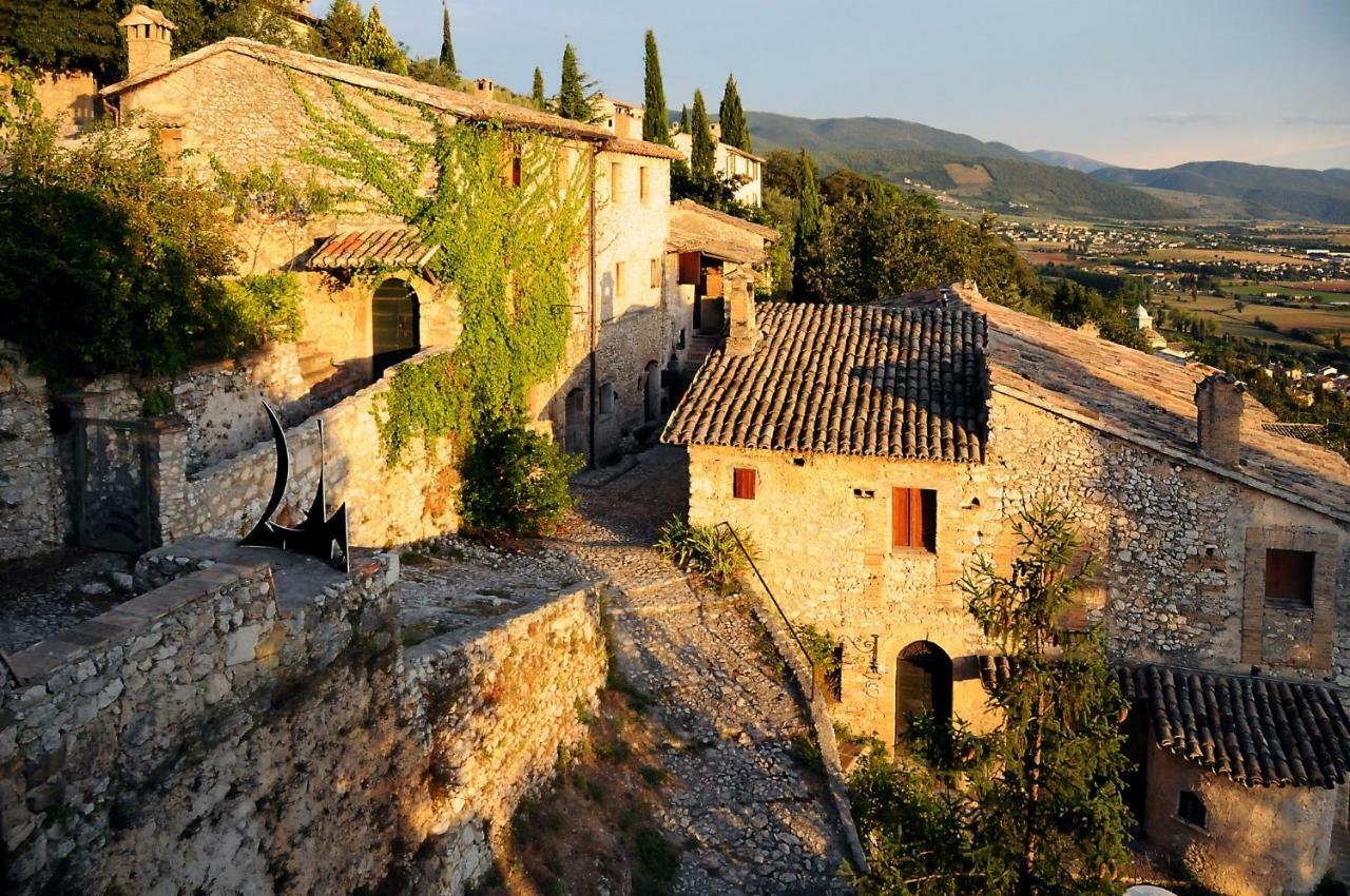 Relais Borgo Lizori Country House Campello sul Clitunno Extérieur photo